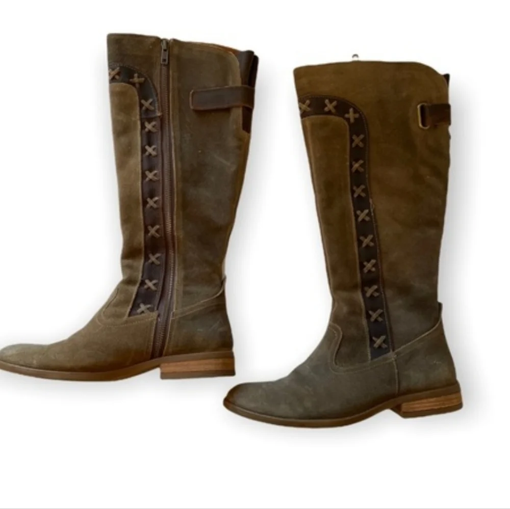 Born Brown Knee-High Boots Size 7